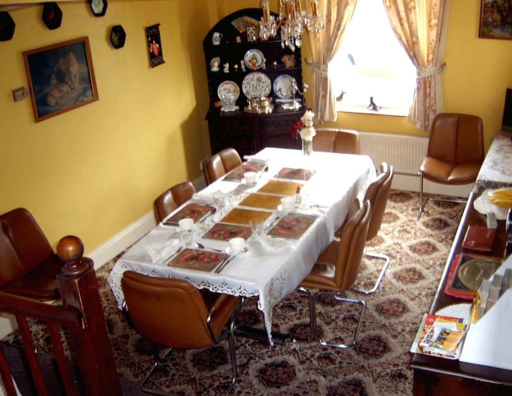 Birtley House Guest House B&B เทลฟอร์ด ภายนอก รูปภาพ