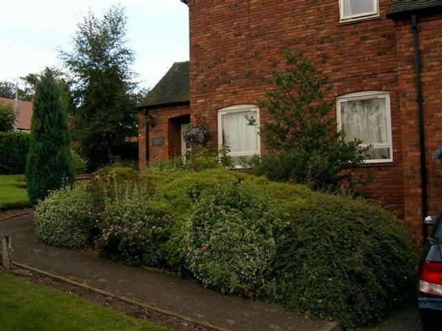 Birtley House Guest House B&B เทลฟอร์ด ภายนอก รูปภาพ