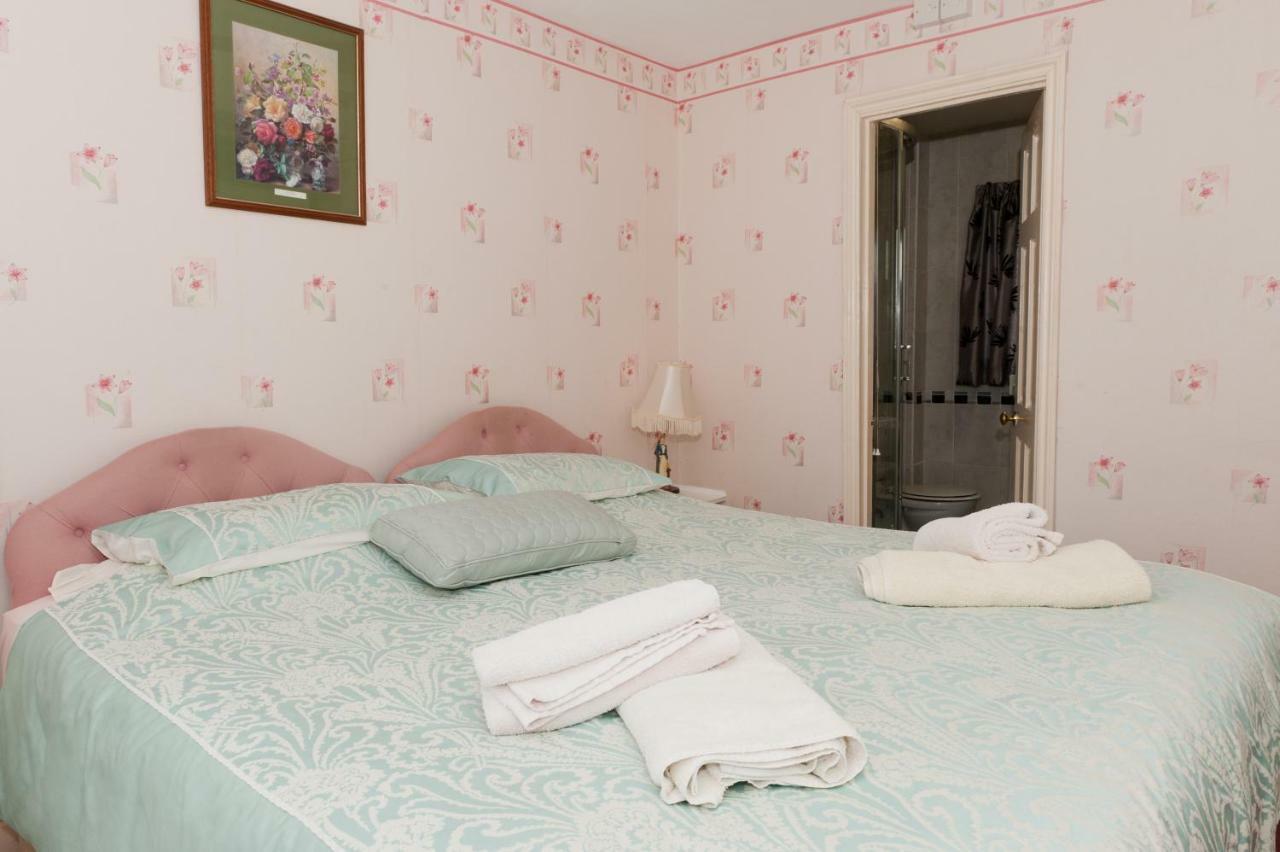 Birtley House Guest House B&B เทลฟอร์ด ภายนอก รูปภาพ